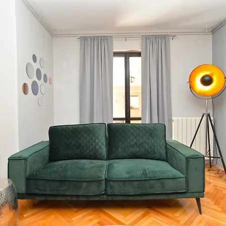 Miro 843