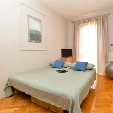 Miro 843 Semesterbostad Fažana